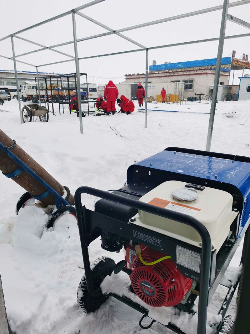 汽油發(fā)電電焊機
