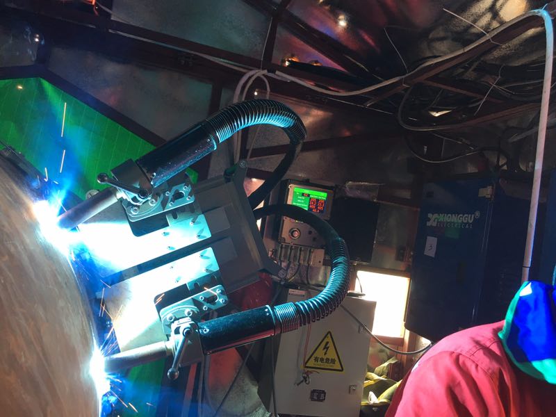 熊谷管道全自動焊接設(shè)備鄂安滄七標施工現(xiàn)場